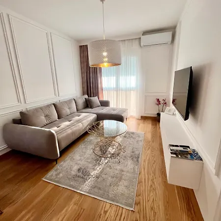 Doclea شقة